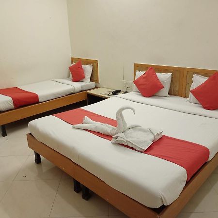 Hotel Wayfare Sirdi Kültér fotó
