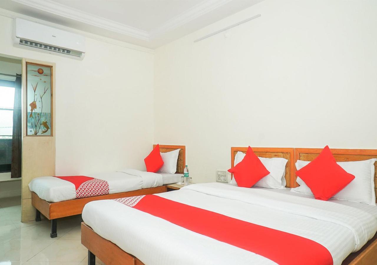 Hotel Wayfare Sirdi Kültér fotó