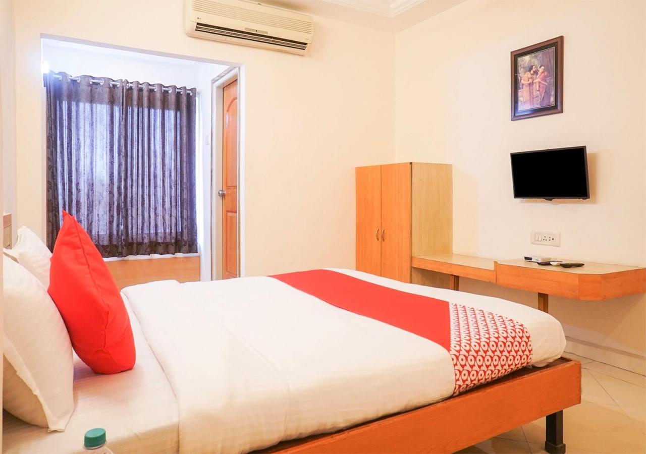 Hotel Wayfare Sirdi Kültér fotó