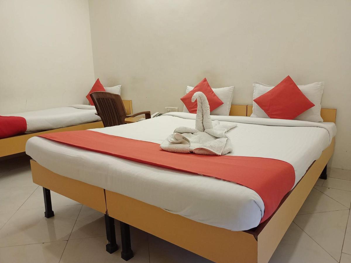 Hotel Wayfare Sirdi Kültér fotó