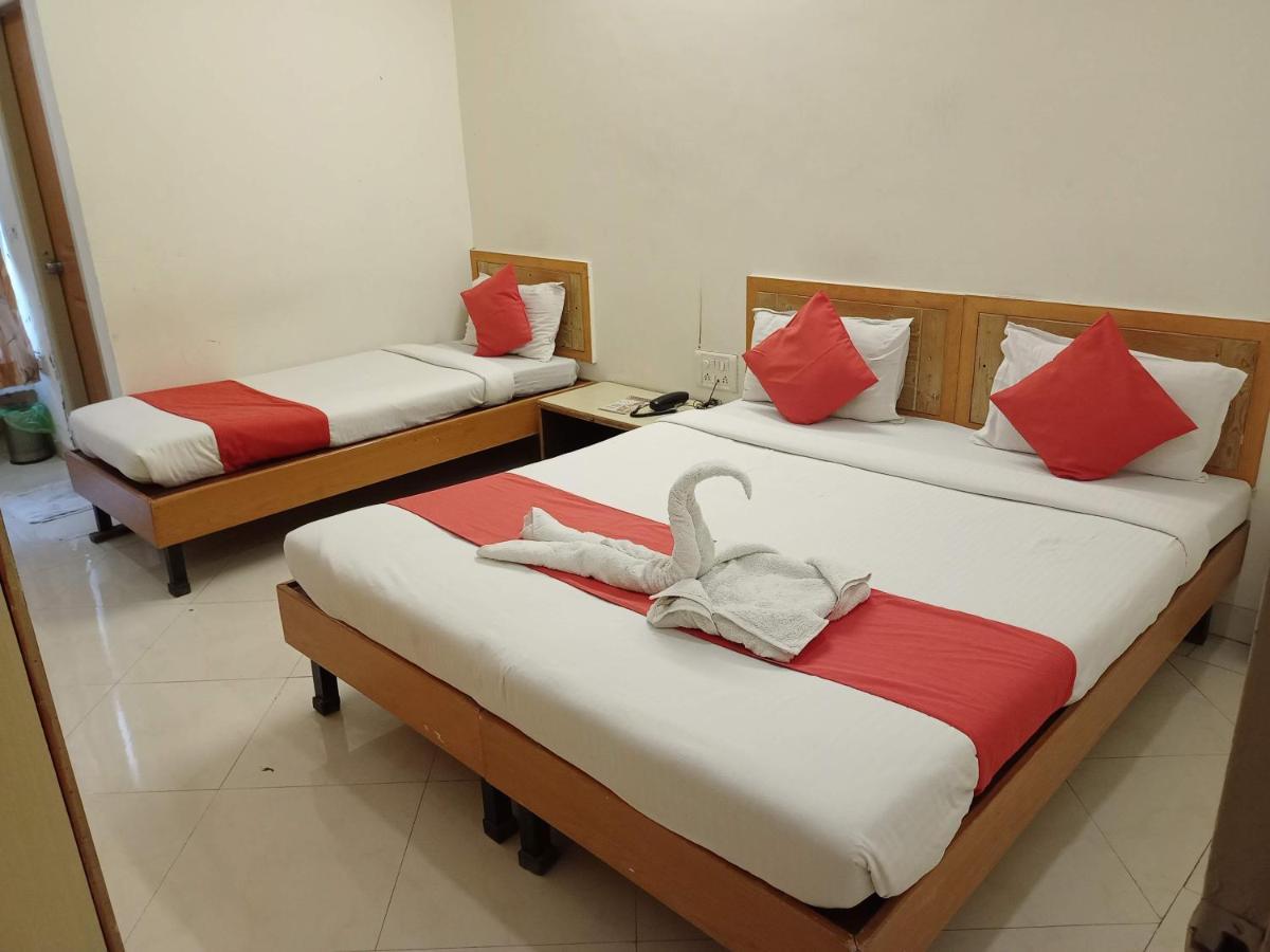 Hotel Wayfare Sirdi Kültér fotó