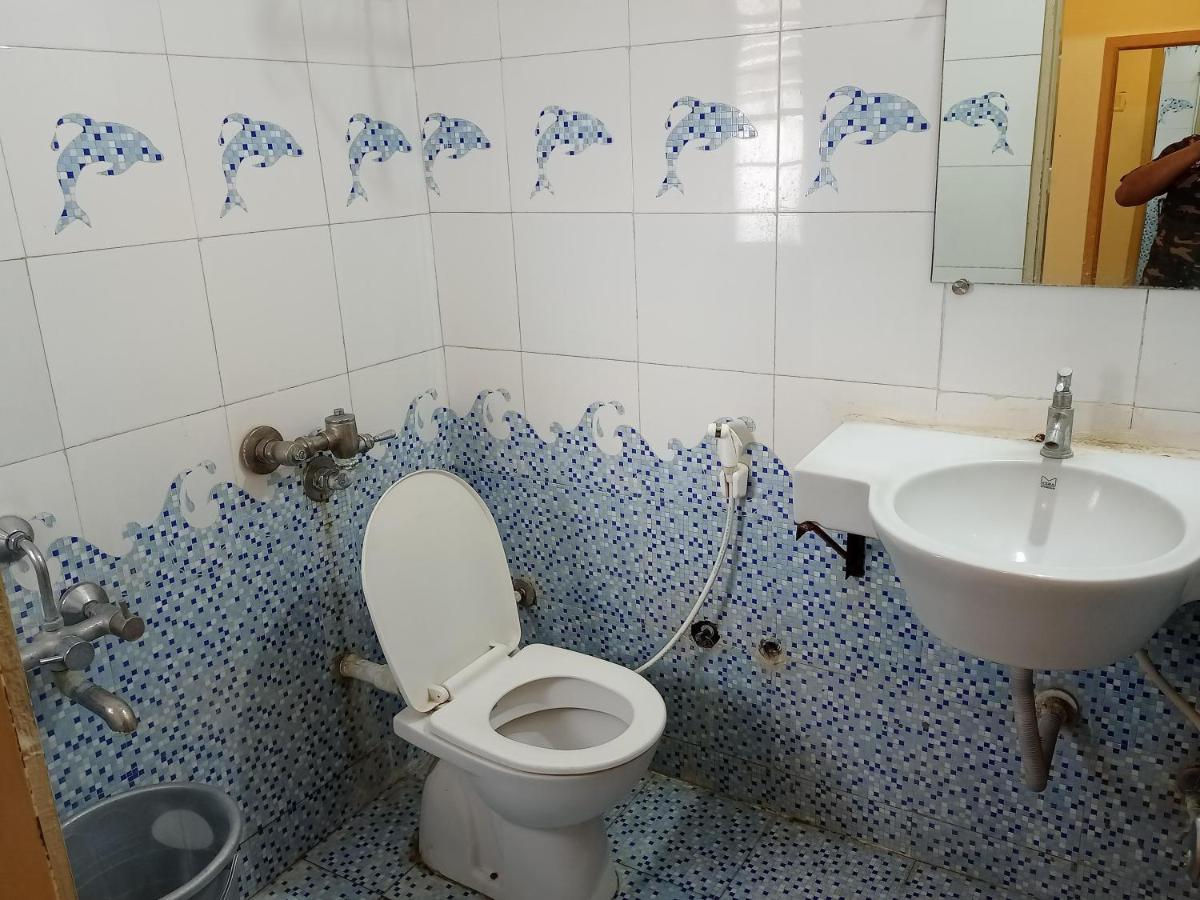 Hotel Wayfare Sirdi Kültér fotó